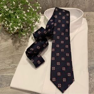 Blackbird 100% silk handmade tie.  EUC.